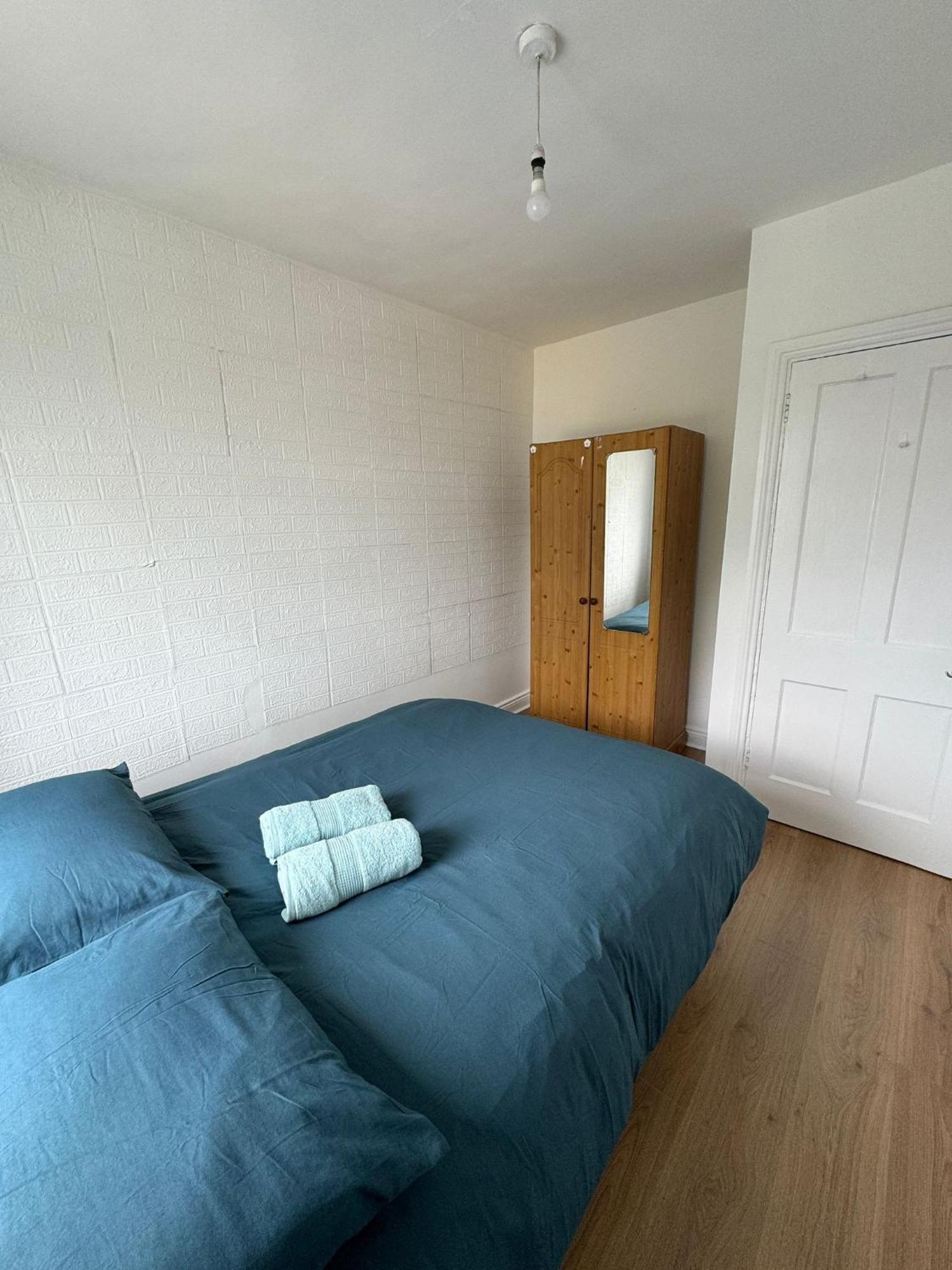 Nice Double Room At 2 Iveragh Rd-8 都柏林 外观 照片